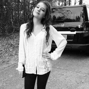 Meet your Posher, Josie